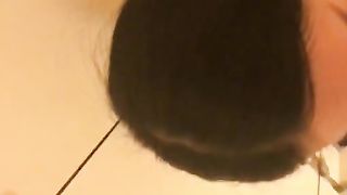 学院校花跟大鸡巴男友去餐馆吃饭饥渴的她偷偷在厕所里激情啪啪啪