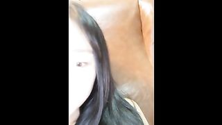 小仙女之超嫩的美妞吸允棒棒掰开粉穴来回揉搓流出黏黏的液体