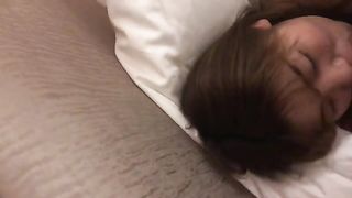 我鸡巴大不大快叫爸爸刚刮完鸡巴毛的屌哥和商学院女同学开房