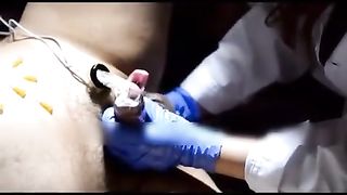 2017新型重口黄片第五部完整版：极品护士医疗器具玩射你