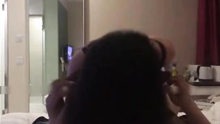 上海浦东如家酒店大战高跟黑丝少妇被操到直叫妈妈这浪叫声是有多疯啊穿着胸罩挺性感