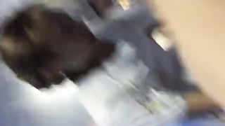 前女友为了满足我偷窥的欲望游泳池更衣室偷拍闺蜜露脸全裸的瞬间