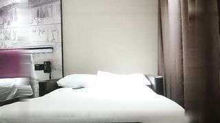 91沈先森嫖娼大师带你找外围，高素质冷艳黑靴妹子，新视角拍摄翘起屁股口交，骑乘后入大力猛操