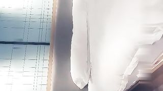 【赵总寻花】实力猛男大战苗条外围小姐姐，各种高难度姿势独一份，疯狂冲击妹子高潮不断呻吟不停