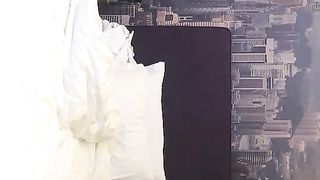 【步宾寻花】洋娃娃般的外围小姐姐，脸蛋精致漂亮，女神温柔可舌吻，性爱细节啪啪完美展示