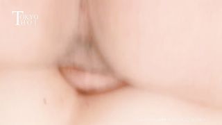 少妇太妖艳太迷惑人心了，俩男连续内射了两次，那喘气的声音让人欲罢不能