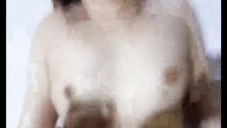 在男朋友家打炮，隔壁家里叫我安静点