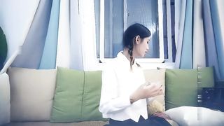 【69堂精品】黄先生约两个辫子萌妹啪啪换上可爱情趣装骑乘猛操01