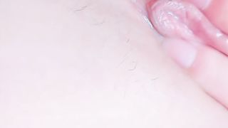 【69堂精品】白虎美妞超粉嫩无毛美穴凹凸假屌双洞轮插03