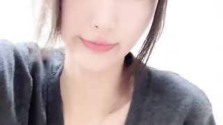 【69堂精品】咕噜咕噜人气小仙女粉穴美乳特写绝美佳人