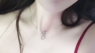 【69堂精品】御姐黑丝网袜红色吊带睡衣道具大黑牛自慰刺激阴蒂