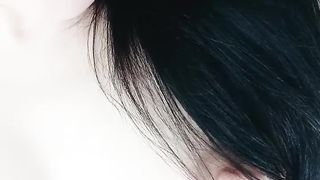 成都范冰冰白嫩美乳展示诱惑阳具自插小穴