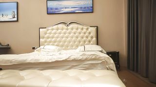 眼镜知性人妻黑丝大白腿荡妇相伴超清设备偷拍佳作