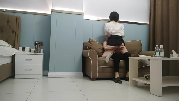 良家32岁小少妇如饥似渴周末共度春宵一刻销魂