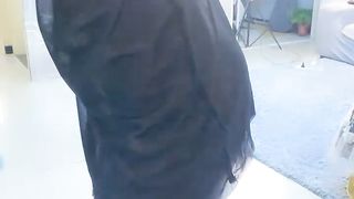 【69堂精品视频】极品美腿小骚货楼道厕所操逼扶着楼梯翘臀后入