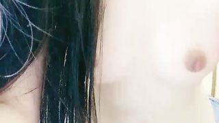 【69堂精品视频】红唇白嫩极品女神紧致小穴太诱人翘起屁股尽收眼底