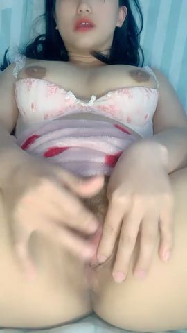 【69免费视频】微胖大奶小嫩妹双手玩弄扣穴呻吟诱惑