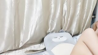 【69免费视频】月光女神主动上位口交玩弄蛋蛋呻吟高潮