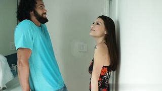 【69堂免费视频】我性感的小淫穴喷在我身上使劲玩弄揉捏