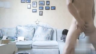 【69堂免费视频】性感牛仔裤漂亮妹子互摸舌吻近距离屁股特写