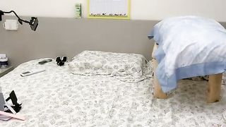 【69堂免费视频】无套抽插骚穴带出好多白浆让骚逼舔弄，激情上位浪叫呻吟好骚