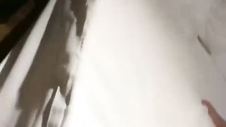 【69堂免费视频】酒店大战炮友，黑丝肥臀吃大屌，翘起屁股后入，手指扣骚穴