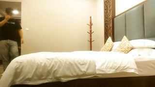 【69堂免费视频】肉感身材大奶子，埋头吃吊骑乘位，服务态度不太行