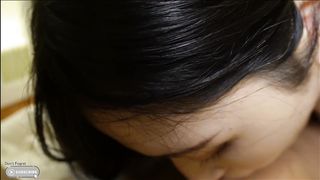 【69堂免费视频】当优雅利落的女大学生脱光衣服时，美丽的Ecup巨乳出现