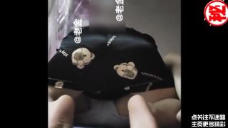 【69堂免费视频】乖女儿撞见父亲乱伦表姨全过程