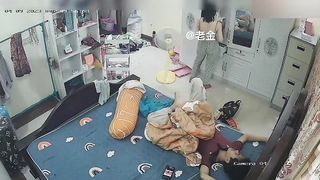【69堂免费视频】黑客破解监控拍到公公强奸儿媳妇