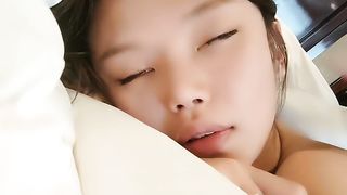 【69堂免费视频】压在身下爆草抽插，浪叫呻吟享受鸡巴冲刺(0)