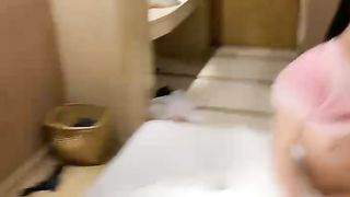 【69堂免费视频】超高颜值美女！酒店开房约炮操逼！