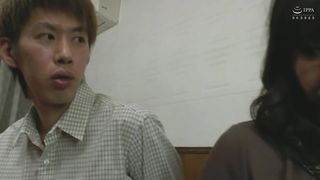 【69堂免费视频】我的妈妈是一位产妇！ ？当我了解到母亲的工作时，我无法停止想起她