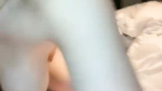 【69堂免费视频】各种姿势无套中出18岁偶像女明星