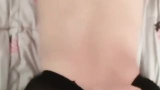 【69堂免费视频】【叔嫂乱伦】大哥让我照顾生病的嫂子，一时没忍住内射嫂子两次，嫂子竟然说精子留给哥哥吃