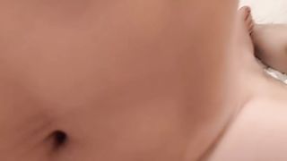 【69堂免费视频】极品淫荡骚母狗！4男一女群P名场面！酒店排着队吃吊，骑乘位边操边舔，后入前后夹击，轮流输出