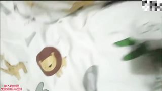 【69堂免费视频】46岁妈妈的肥逼，我替爸爸爱你