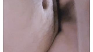 【69堂免费视频】19岁女儿和自己老爸乱伦通奸，被爸爸各种草