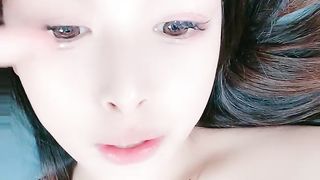 【69堂免费视频】又一朵稚嫩花朵被中年胖叔给糟蹋了