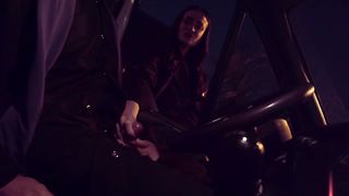 【69堂免费视频】困在沙发下的室友被我趁虚而入