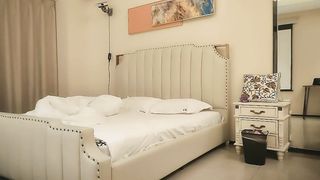 【69堂免费视频】28岁良家小夫妻 极品女神 婚纱黑丝 交换伴侣 精彩绝伦佳作