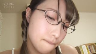 【69堂免费视频】她被言语攻击，胯部坚硬。他的鸡巴已经到了忍耐的极限