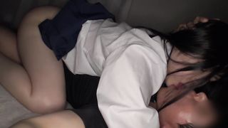 【69堂免费视频】未满足的女老师即使射精欲望也会失控