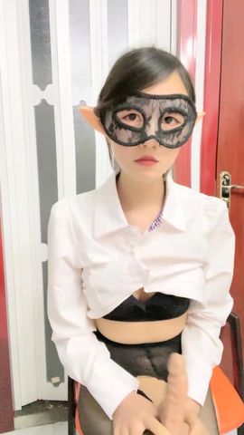 【69堂免费视频】精灵耳朵极品尤物！气质超棒美少女