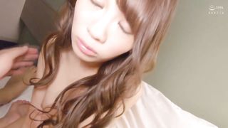 【69堂免费视频】红斑鳕鱼的舌头和舌头纠缠在一起，相亲相爱！