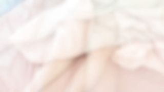 【69堂免费视频】趁女友玩游戏速战速决射一身