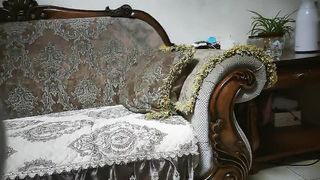 【69堂免费视频】【美女少妇】良家少妇 家中沙发前啪啪偷拍 风骚妩媚 一颦一笑尽是风情 倒立口交 激情四射