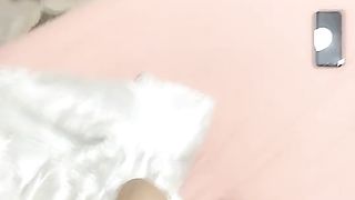 【69堂免费视频】坐标江苏，18岁欲女，单场23000金币，【小熊维尼呀】小情侣居家自拍，肤白貌美胸又大，跳蛋辅助达高潮，无套啪啪沉迷性爱快感