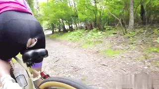 【69堂免费视频】高价解锁完整版_户外骑行被粉丝在自行车上操内射_高清1080P原版