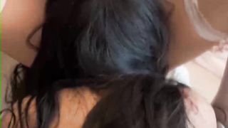 【69堂免费视频】大吊男友双飞两个清纯丝袜妹妹先口交再内射